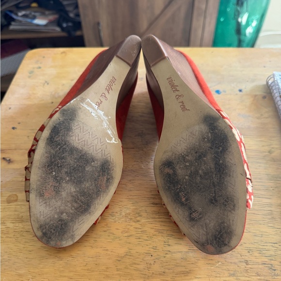 Violet &Red wedges - Picture 2 of 5